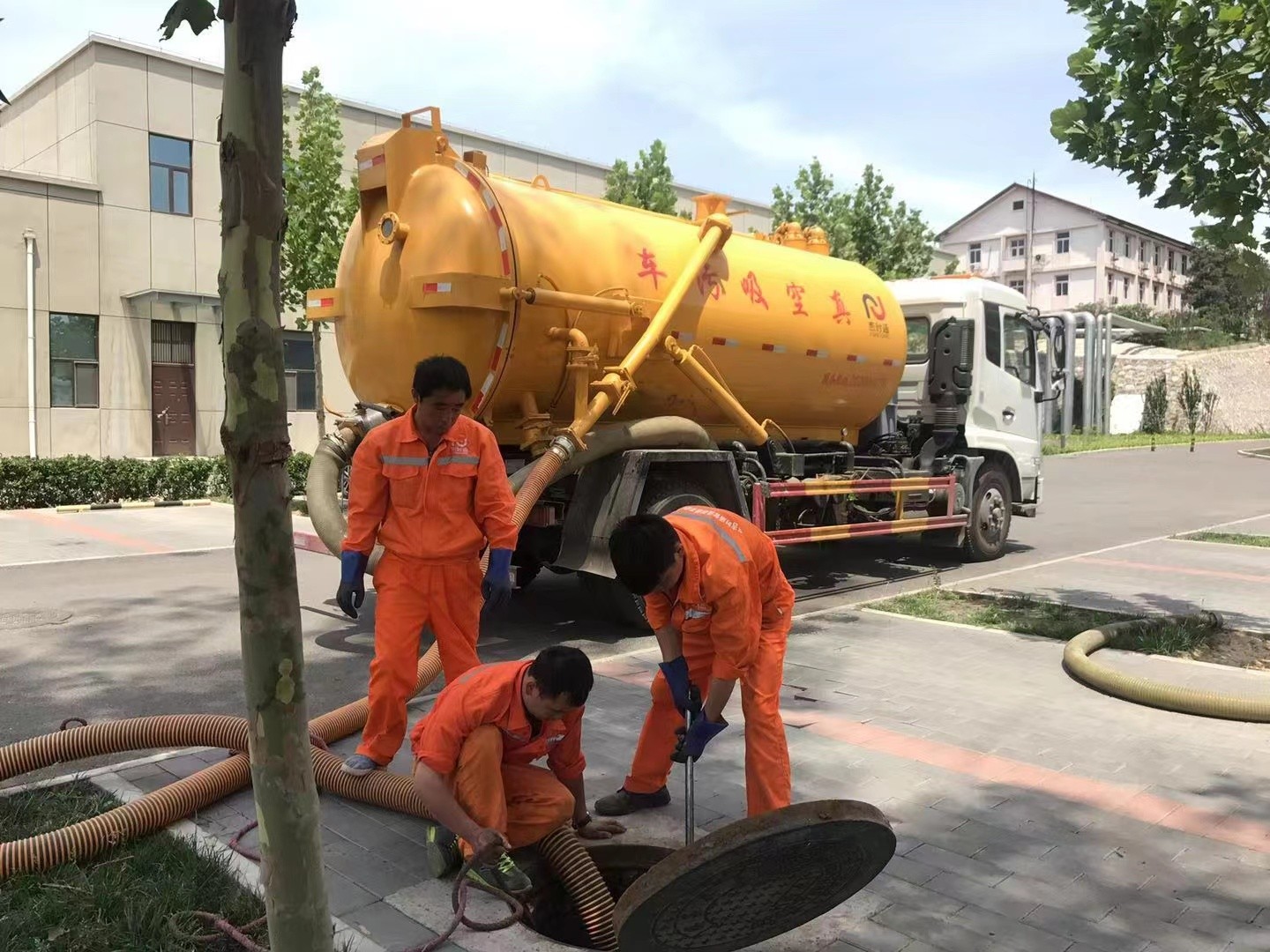 武江化粪池清理与5-8吨吸粪车施工效率分析